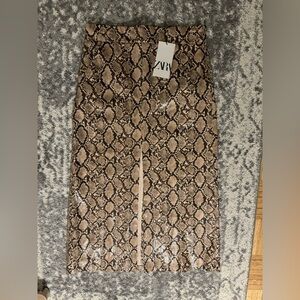 BRAND NEW!! Leather snake skirt